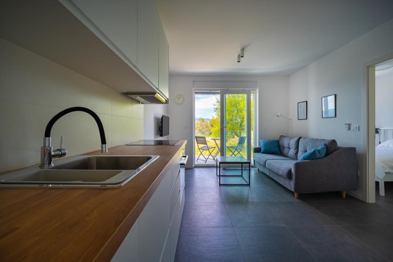 Villa Bofor Kuciste Ngoại thất bức ảnh