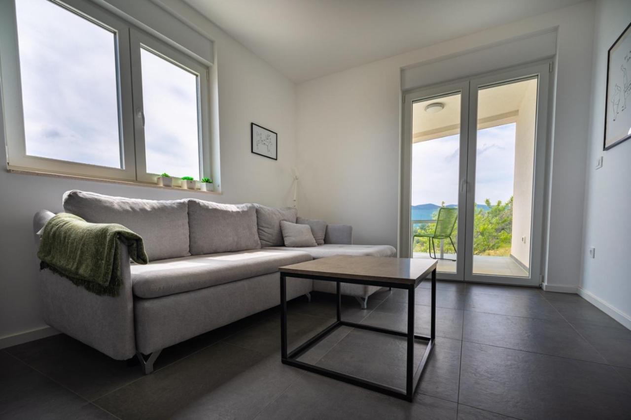 Villa Bofor Kuciste Ngoại thất bức ảnh
